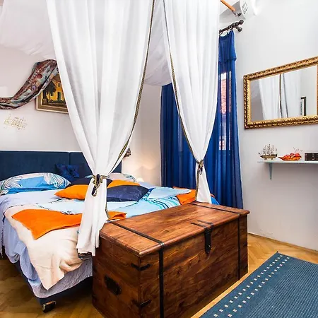 Apartment Blue Symphony Old Town *